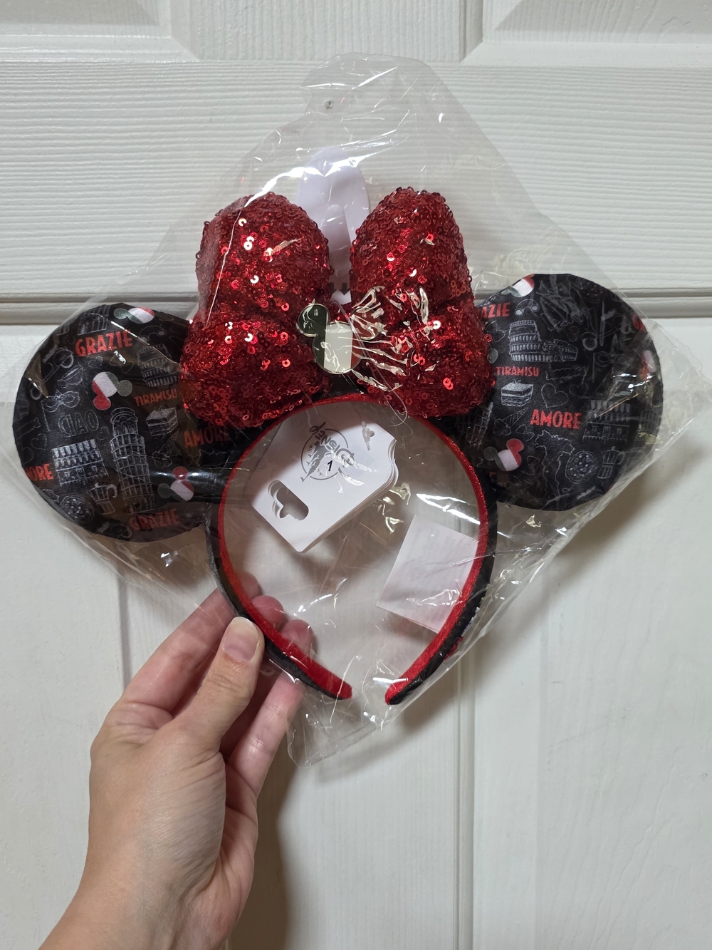 Disney Parks Epcot Italy Pavilion Minnie Mouse Red Sequin Ears NWT